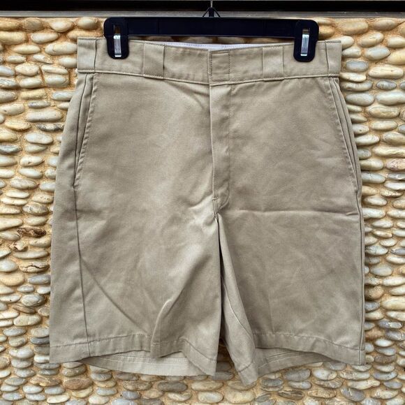 Dickies Tan Khaki Flat Front Relaxed Fit Work or School Uniform Shorts. 30" EUC - Picture 4 of 7